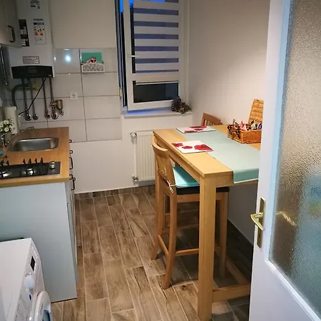Apartment Poppies Apartman Erlau